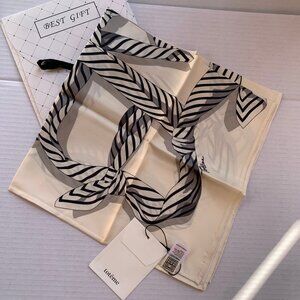 Toteme Textured-bouclé Tube Scarf In Neutrals